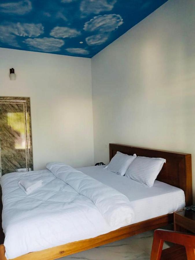 The Lavender Resort Waynad Vaduvanchal Buitenkant foto