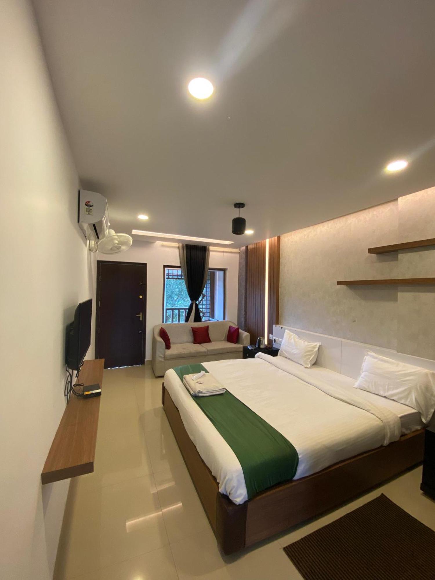 The Lavender Resort Waynad Vaduvanchal Buitenkant foto
