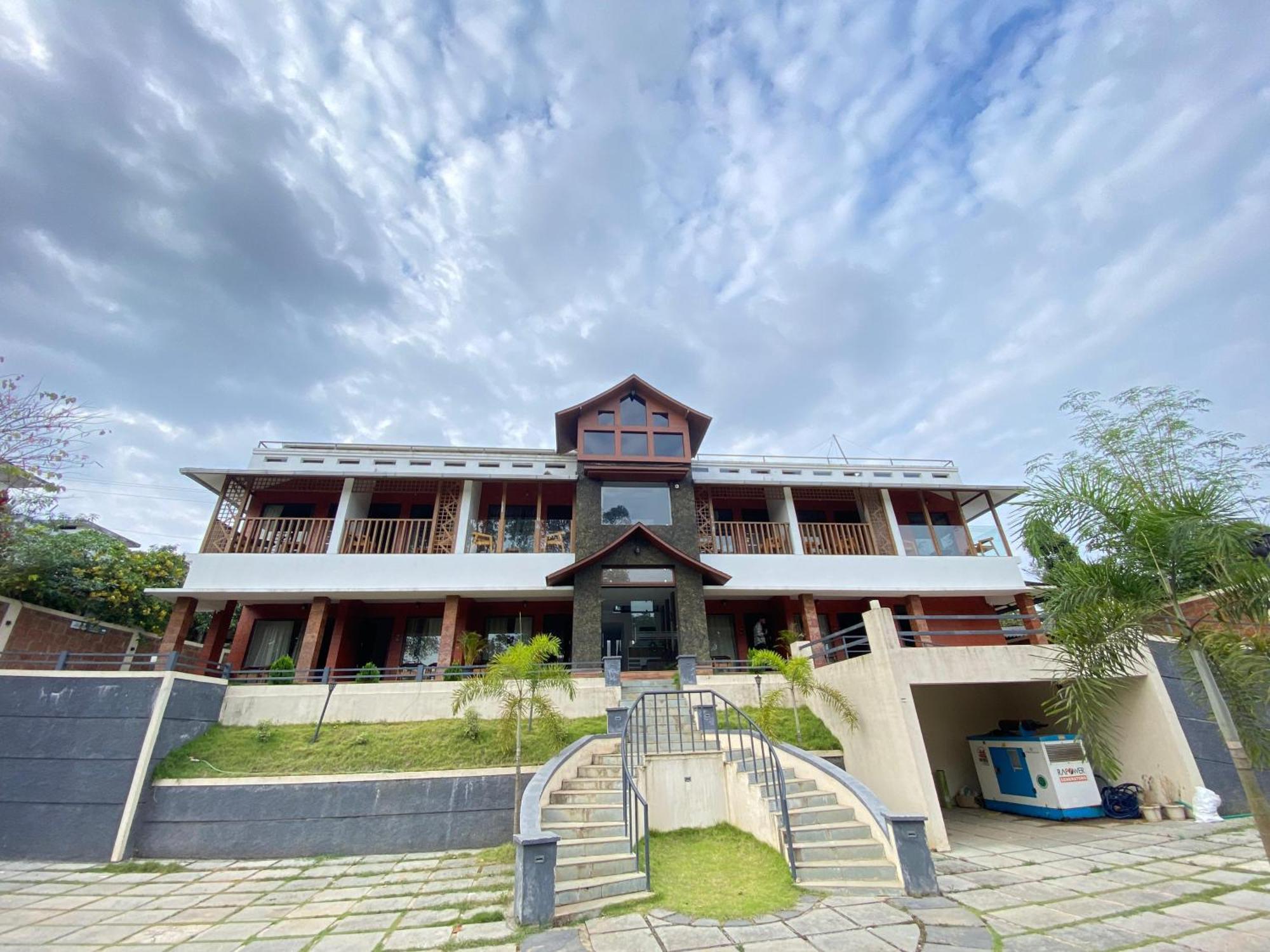 The Lavender Resort Waynad Vaduvanchal Buitenkant foto