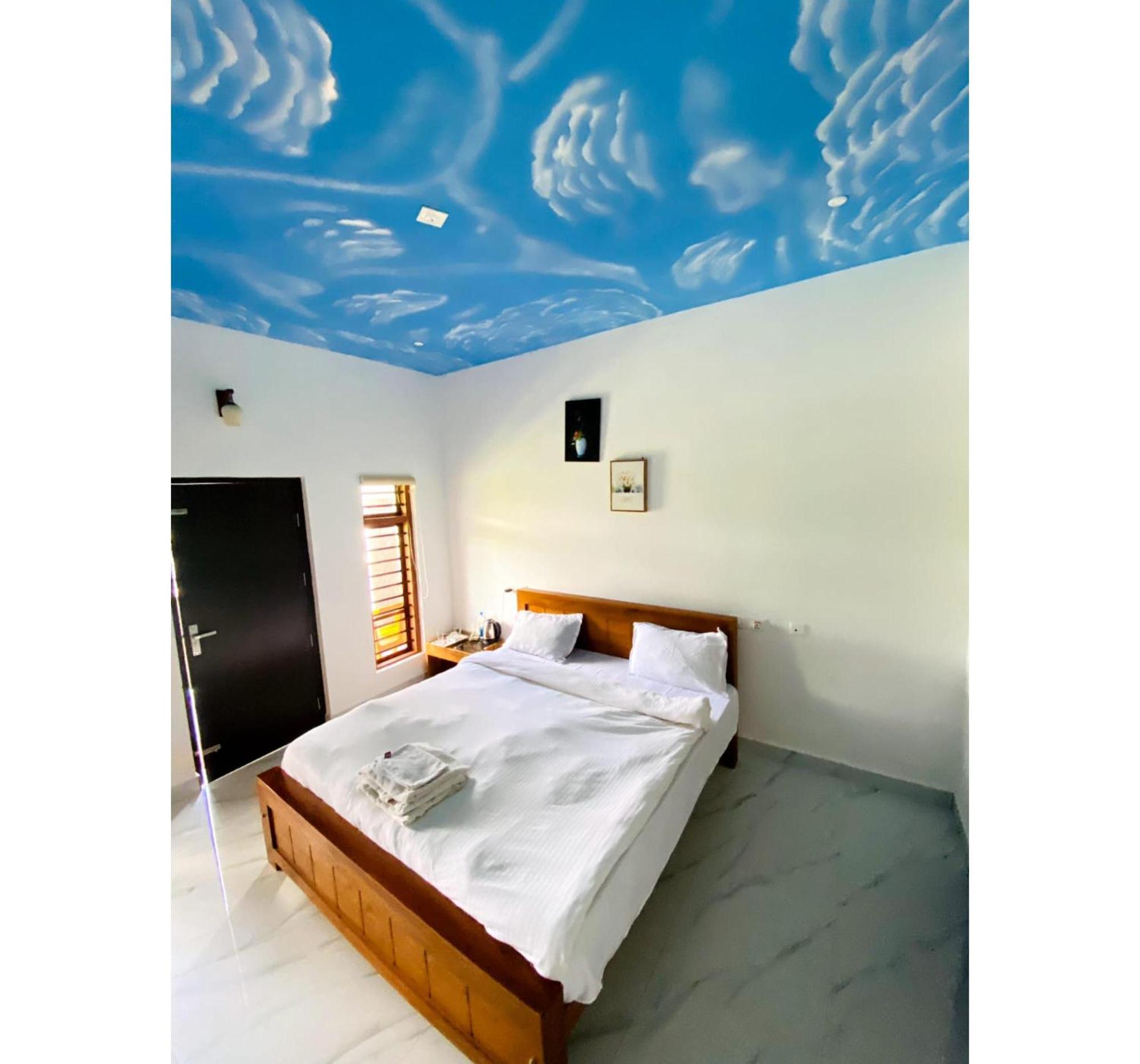 The Lavender Resort Waynad Vaduvanchal Buitenkant foto